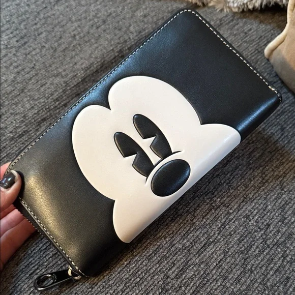 Coach Disney Mickey face long wallet - Picture 11 of 14